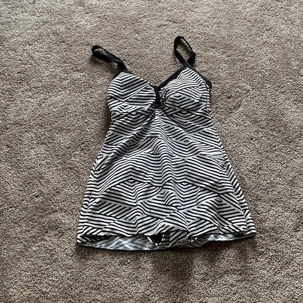 Sea & Sand Beachwear Tankini Swim Dress Black White Geometric SIZE 8